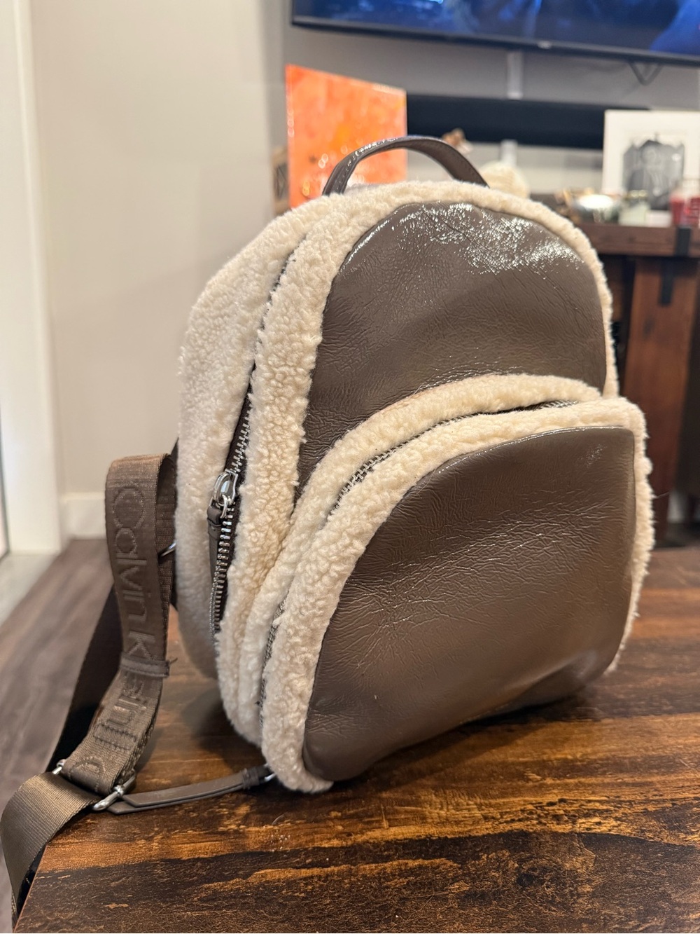 Calvin Klein Estelle Patent Sherpa Backpack Taupe Cream